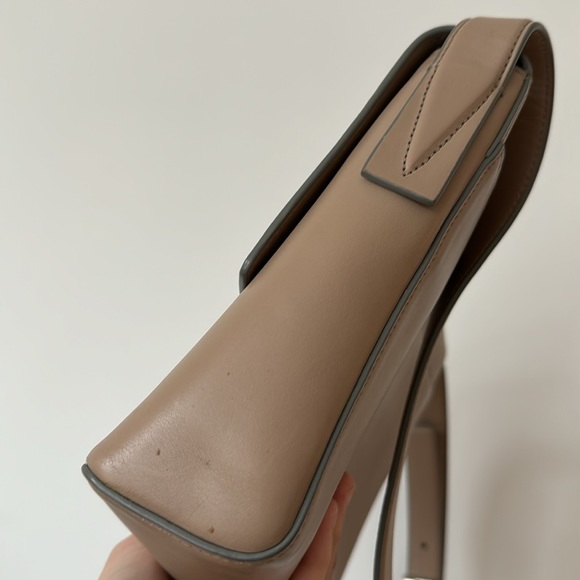 Vince Signature Collection Crossbody Bag / Purse - Picture 10 of 10